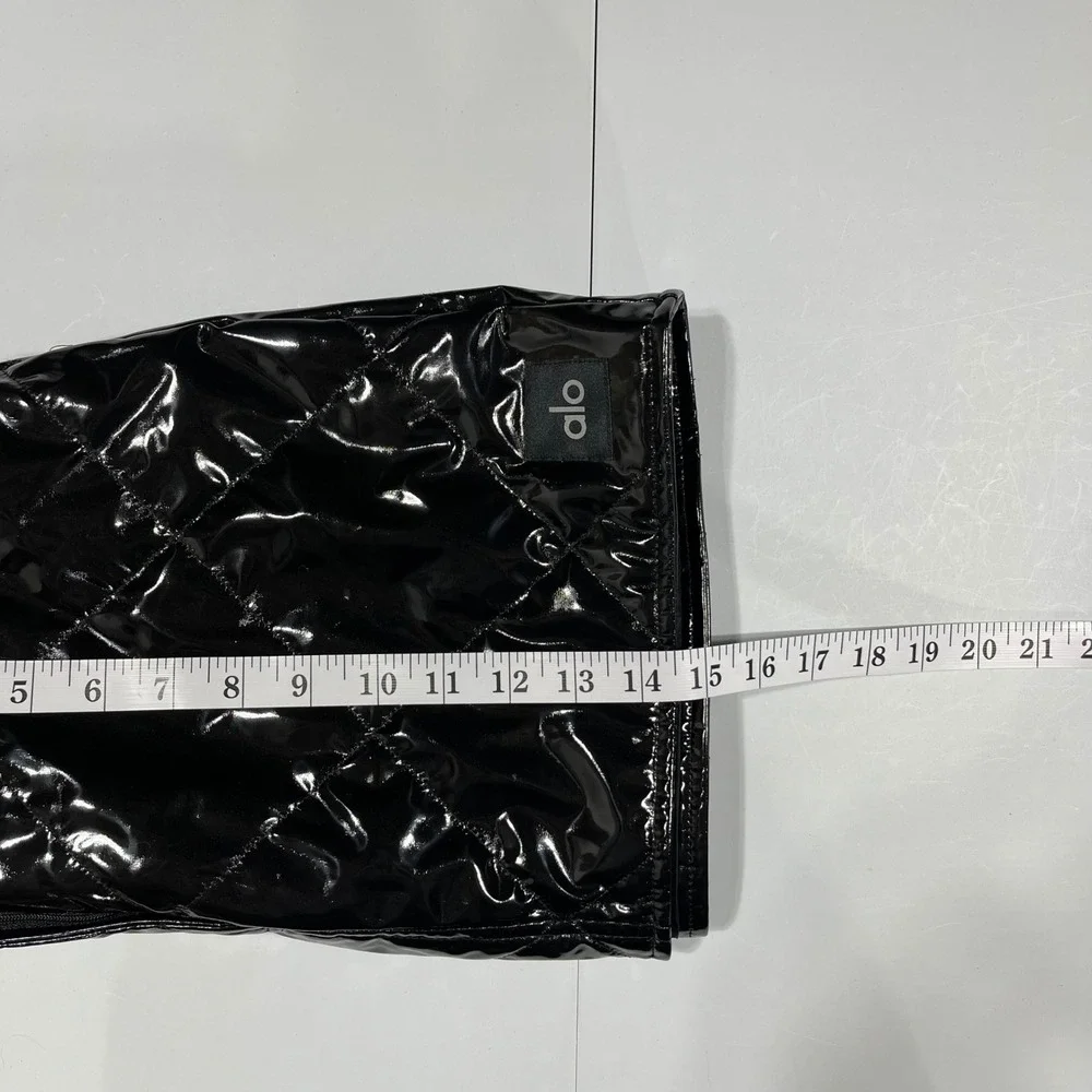 Alo Yoga Snomoto Quilted Mini Skirt Black Puffer Womens Medium Athleisure